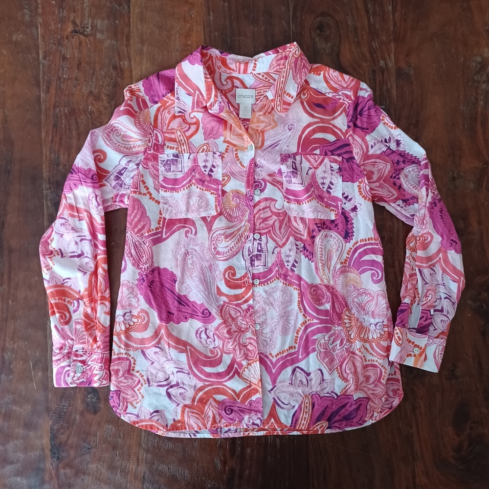 Chicos Lightweight Button-up - Picture 2 of 5